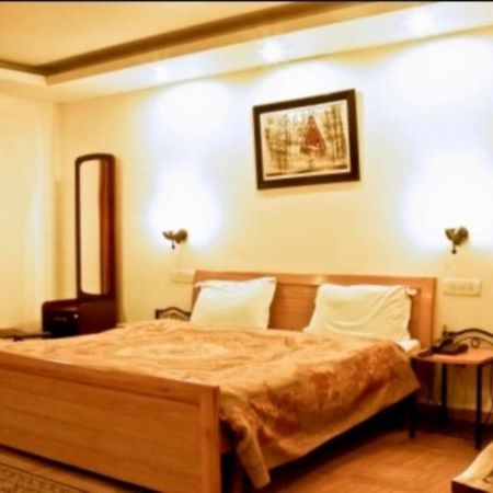 Hotel Emerald Heights Mussoorie Ngoại thất bức ảnh