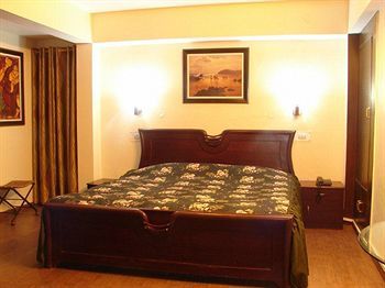 Hotel Emerald Heights Mussoorie Ngoại thất bức ảnh