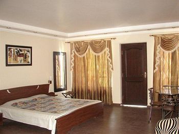 Hotel Emerald Heights Mussoorie Ngoại thất bức ảnh